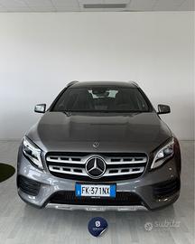 Mercedes-Benz GLA 200 Premium - Solo 25.000 Km