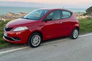 Lancia Ypsilon 1,2 Benzina/GPL