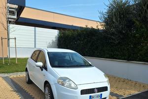 FIAT GRANDE PUNTO - TAGLIANDATA