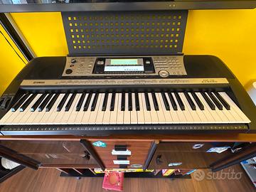 Tastiera Yamaha PSR 740