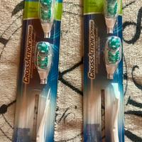 2 confezioni ricambio  spazzolino Oral-b