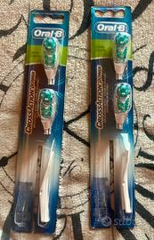 2 confezioni ricambio  spazzolino Oral-b