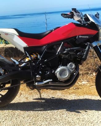 Moto husqvarna