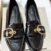 Mocassini da donna MK in vernice nera misura 38