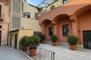 Rudere per b&b o 2 case indipendenti con park