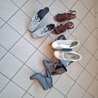 Varie scarpe femminili