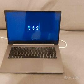 Xiaomi miAir pro Intel i7 8core, 16GB RAM.