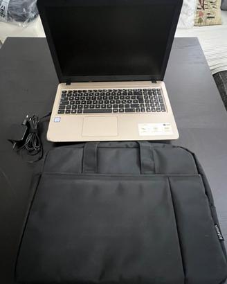 Lotto – Notebook ASUS 15.6" + Mini Netbook Acer 1