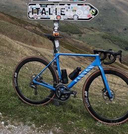 Canyon Ultimate CF SL 8.0