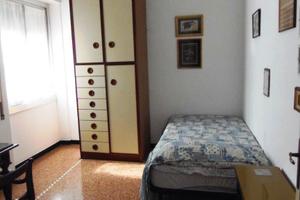 Camera singola ammobiliata a studenti