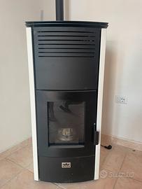 Termostufa pellet  Adler Merano 17 idro BCA -NUOVA