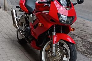 Honda VTR 1000 f Firestorm 