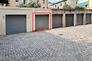FABBRICOTTI: Garage in condominio recintato