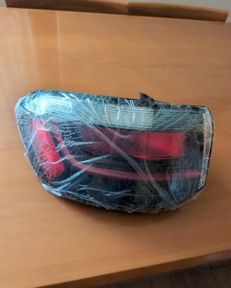 Faro posteriore Jeep Compass 
