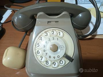 Telefono vintage con disco