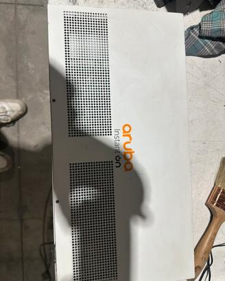Aruba Instant On 1930 Géré L2+ Gigabit Ethernet