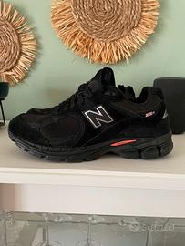 New Balance 2002R