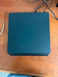 PLAYSTATION 4