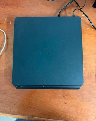 PLAYSTATION 4
