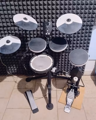 batteria elettronica Roland td1-kv più accessori n
