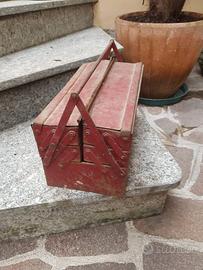 cassetta porta attrezzi in ferro 
