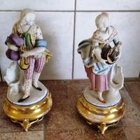 Statuette francesi in Porcellana Biscuit