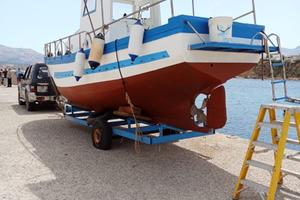 Barca con motore entrobordo