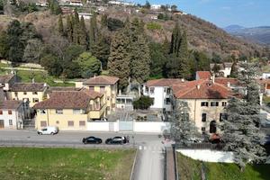 VILLA SINGOLA A MEZZANE DI SOTTO