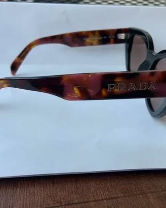 Prada Occhiali da Sole PRA09S 12O10D Nero/Marrone
