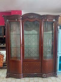 Vetrina in stile classico 