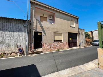 Immobile costituito da 2 abitazioni