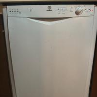 Lavastoviglie INDESIT IDL 55