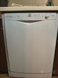 Lavastoviglie INDESIT IDL 55