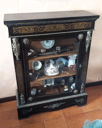 Vetrina antica ebano fregi oro