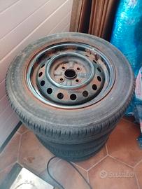 cerchi ruota Toyota Yaris 14