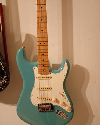 Fender Stratocaster messicana azzurra  