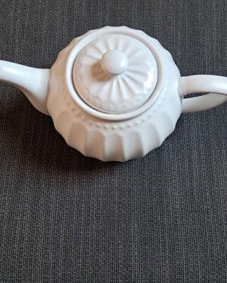 Teiera in gres di colore bianco