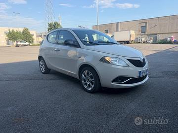 Lancia Ypsilon 1.3 MJT 16V 95 CV 5 porte S&S Openi
