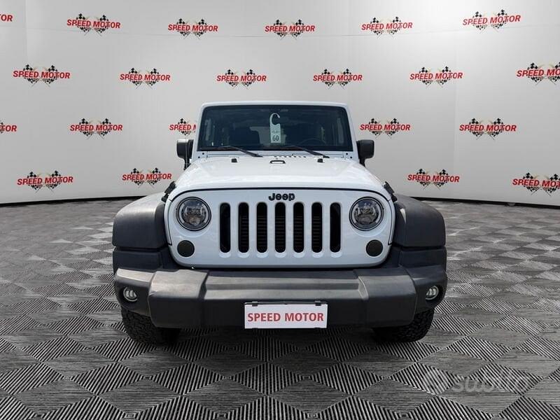 Jeep Wrangler 2012 photo 2