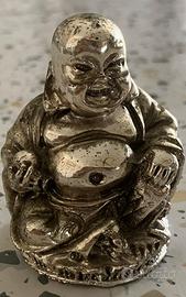 Statuetta Buddha che ride in resina argentata