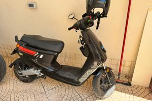 Niu scooter elettrico