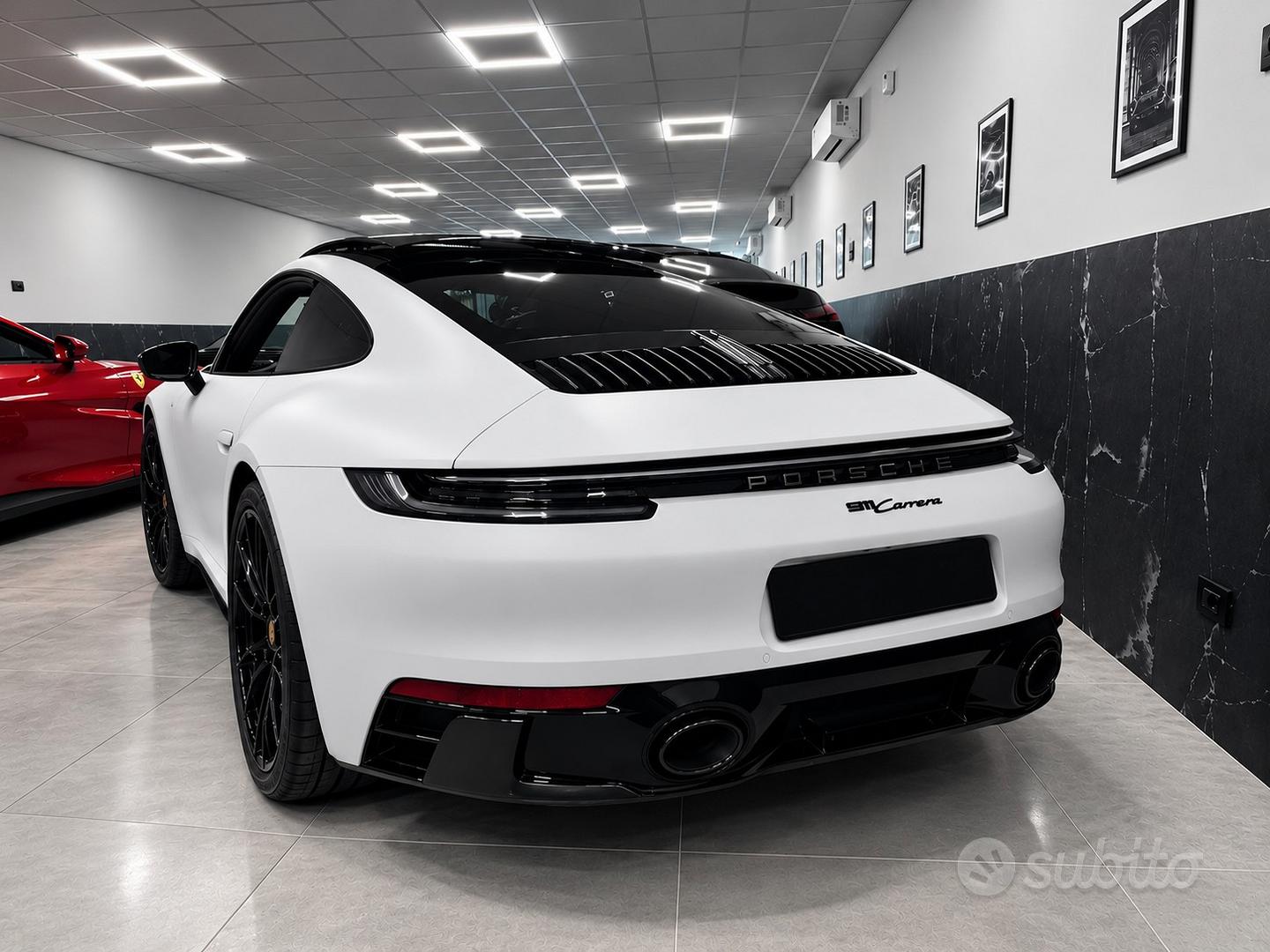 Porsche 911 (992)