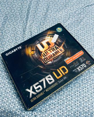 Scheda Madre GIGABYTE X570 UD — AM4 ATX PCIe 4.0