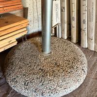 Piede in granito per ombrellone