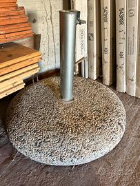 Piede in granito per ombrellone