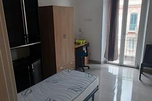 Per studentessa , camera disponibile