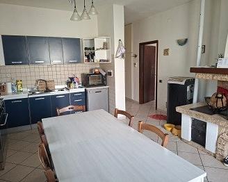 Bella casa con giardino