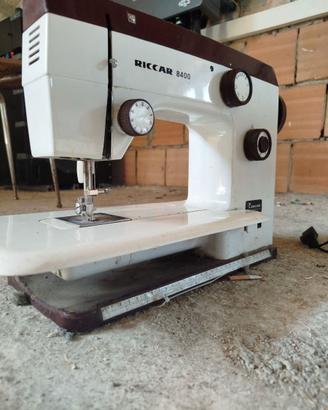 Macchina da Cucire Riccar 8400-S Vintage con Pedal