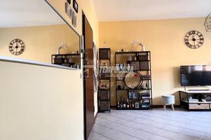 CENTRALISSIMO E AMPIO BILOCALE CON TERRAZZO !