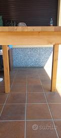 Tavolo in legno frassino